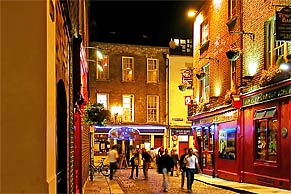 Night life in Temple Bar, Dublin Dublin clubs and bars